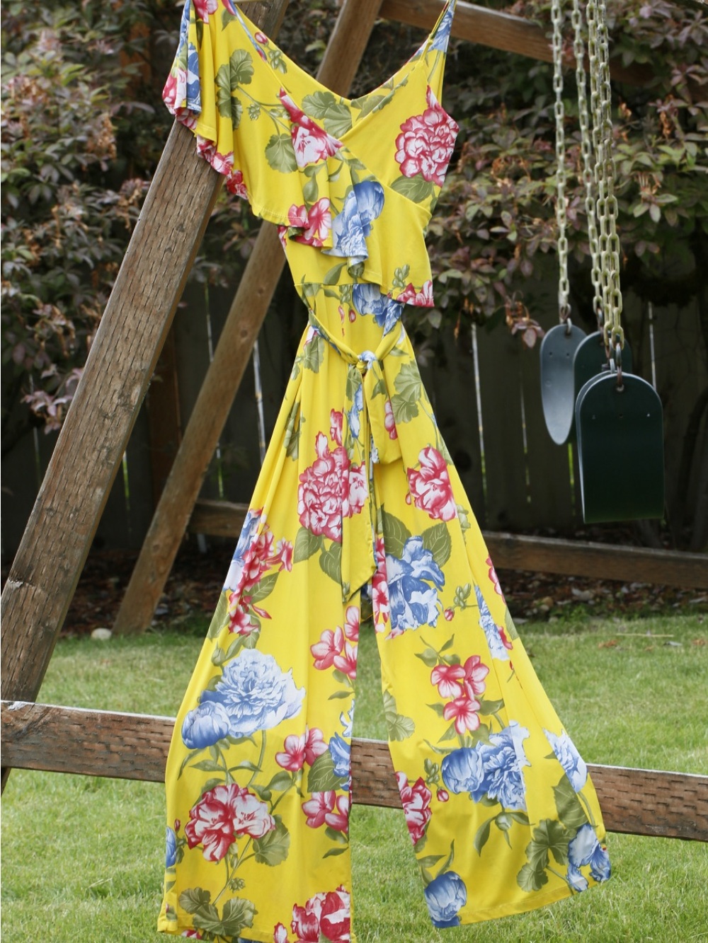 MSBlingBling size Medium Floral tropical Print yellow Jumpsuit